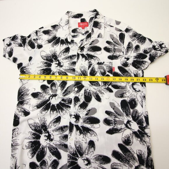Supreme Daisy Floral Rayon Shirt Mens L Short Sleeve Button 2017 White Black - Picture 10 of 11